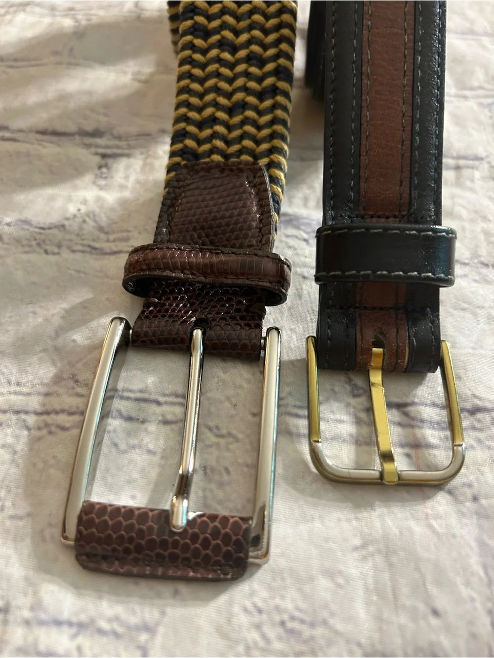 MEDICI FULL GRAIN LEATHER ON COWHIDE VTG & NAVY/TAN STRETCH CROC MEN BELTS
